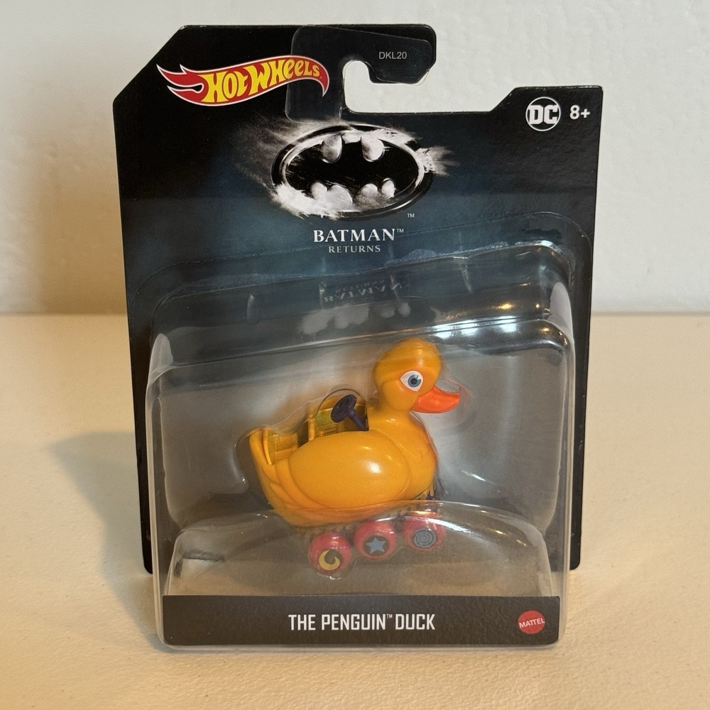 Hot Wheels The Dark Knight 1:50 Batman Tumbler - Black (DKL20)